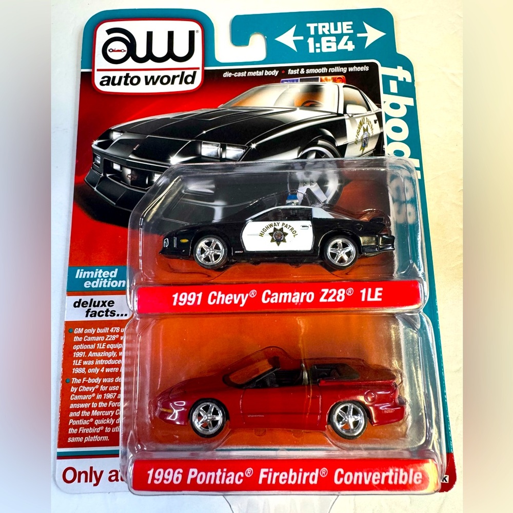 Auto World 2-Pack 1991 CHEVY CAMARO Z28 & 1996 PONTIAC FIREBIRD CONVERTIBLE